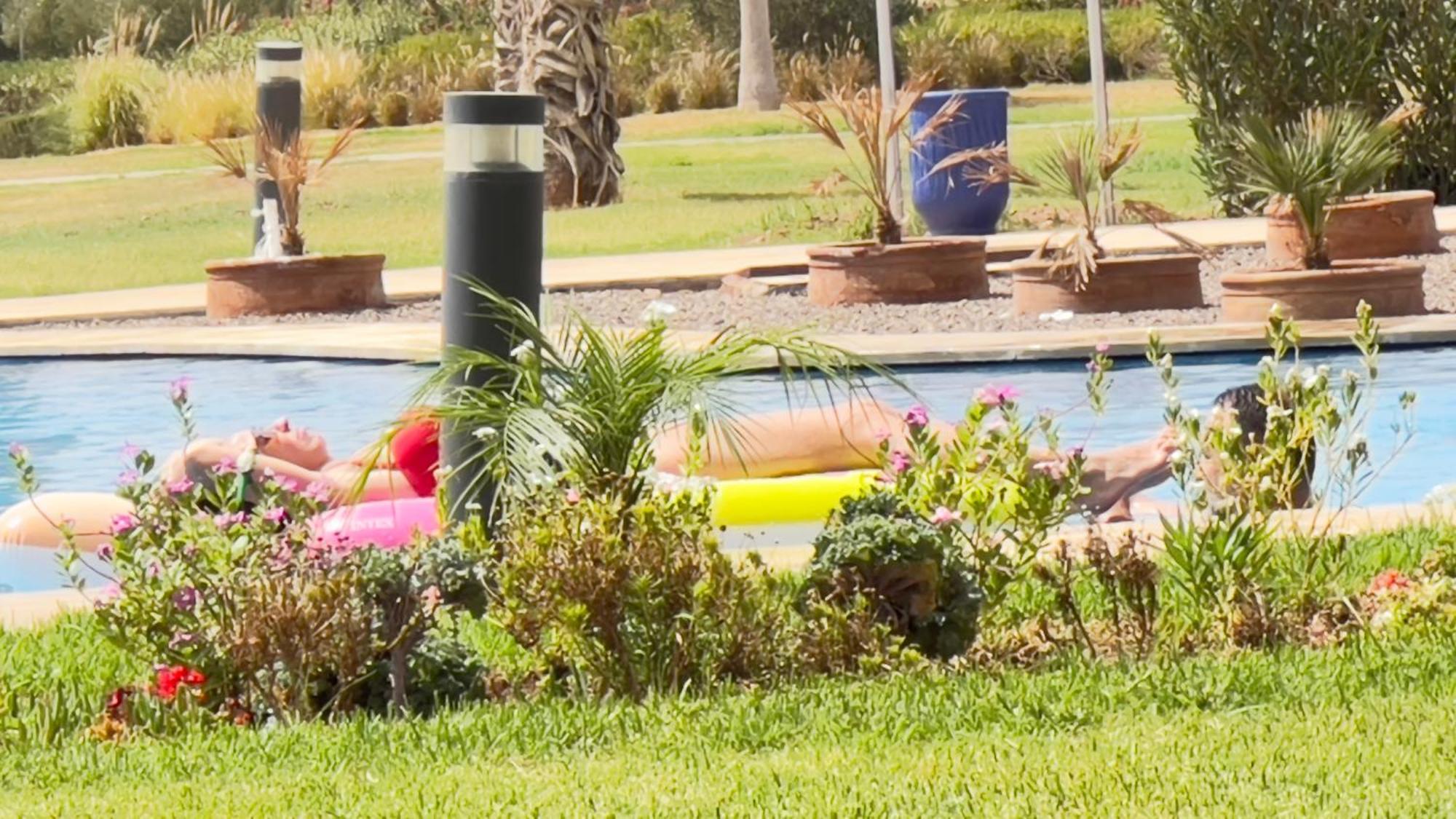 Mini-Villa Situee Dans Une Residence Prestigia A Marrakech, Avec Une Vue Sur La Piscine Et Le Golf Une Securite 24H Sur 24 Et Une Proximite Ideale De L Aeroport 5 Minutes C Est Une Offre Parfaite Pour Des Vacances Marrakesh Esterno foto
